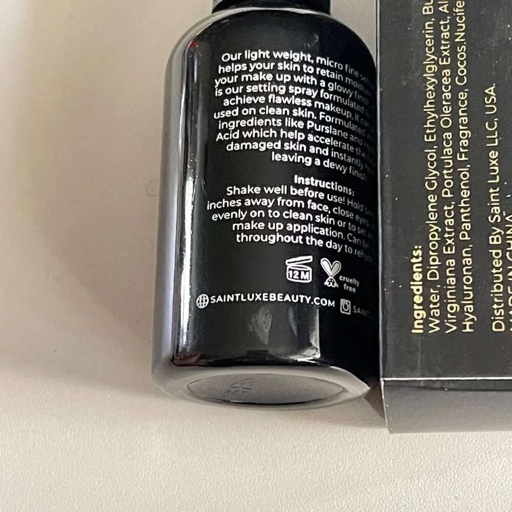 Saint Luxe BNIB Lightweight Micro Fine Glow Finish Hyaluronic Acid Setting Spray